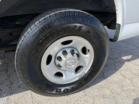 Used 2019 Chevrolet Express 2500 w/ Driver Convenience Package image 21