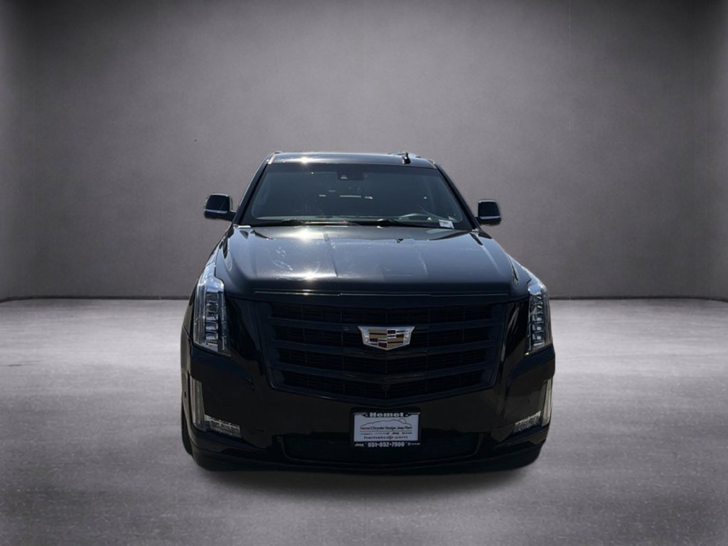 Used 2020 Cadillac Escalade ESV Premium Luxury w/ Escalade Sport Edition AWD/4WD image 3