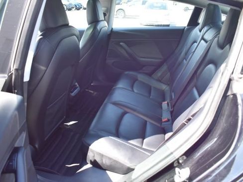 Used 2020 Tesla Model 3 Standard Range RWD image 27