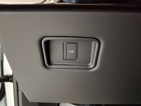 New 2026 Land Rover Range Rover Sport Dynamic SE image 17