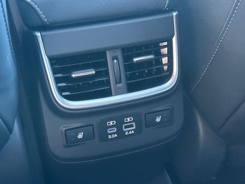 New 2025 Subaru Outback Limited image 13