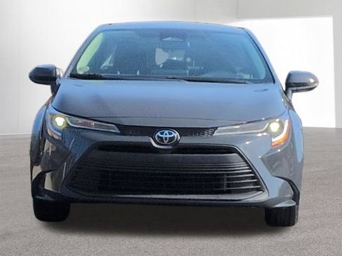 Used 2024 Toyota Corolla LE FWD image 2