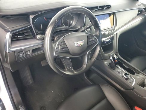 Used 2023 Cadillac XT5 Luxury image 9