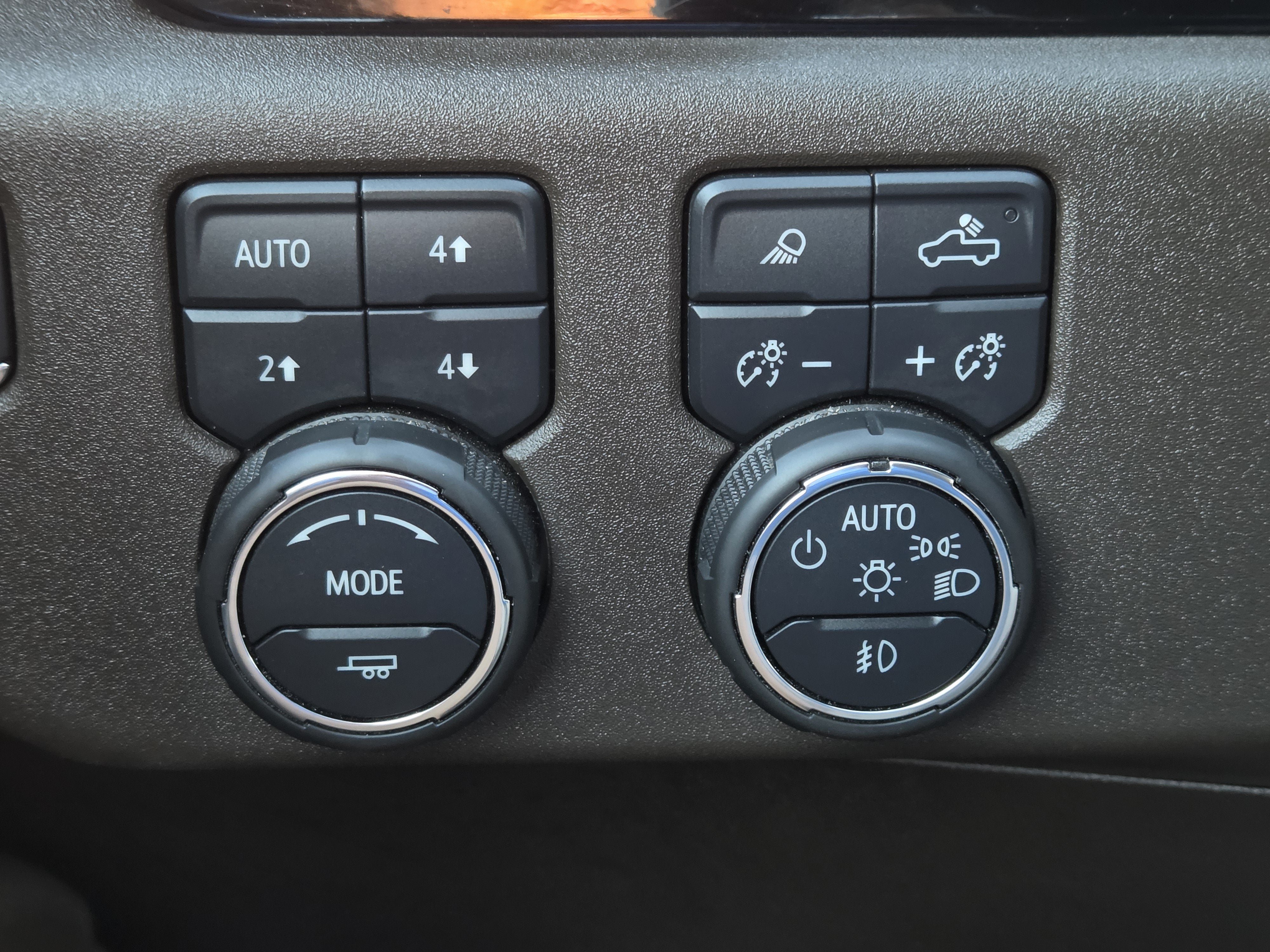 Used 2024 Chevrolet Silverado 1500 LTZ w/ LTZ Premium Texas Edition AWD/4WD image 20