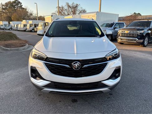 Used 2023 Buick Encore GX Essence w/ Experience Buick Package image 2