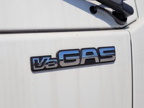 New 2024 Chevrolet Low Cab Forward image 9