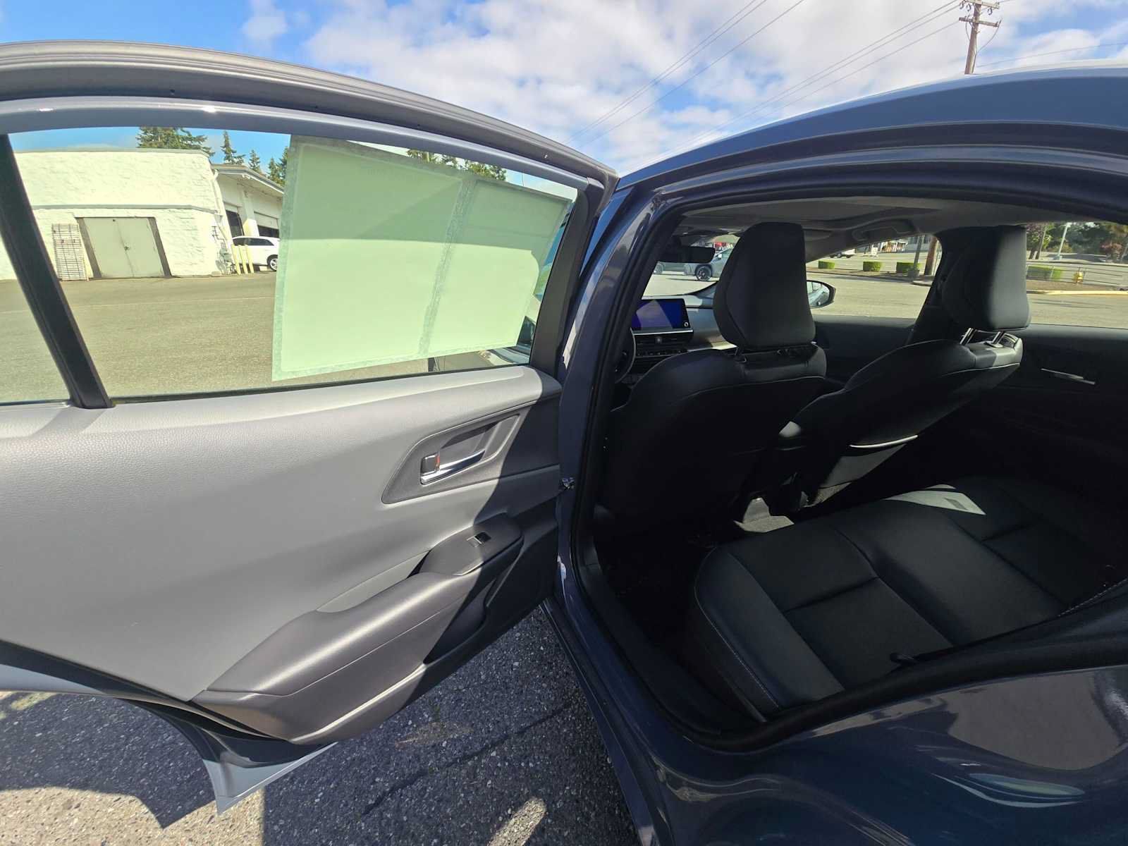 Used 2024 Toyota Prius XLE AWD/4WD image 15