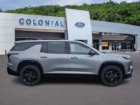Used 2024 Chevrolet Traverse RS AWD/4WD image 7