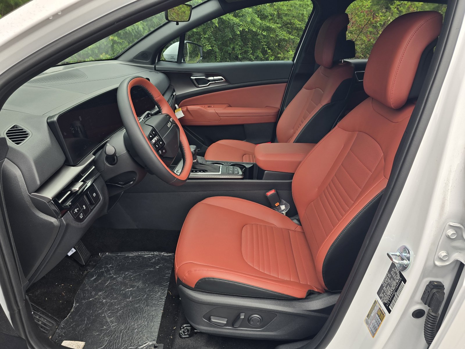 New 2026 Kia Sportage SX FWD image 5