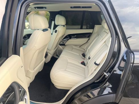 New 2026 Land Rover Range Rover SE image 19