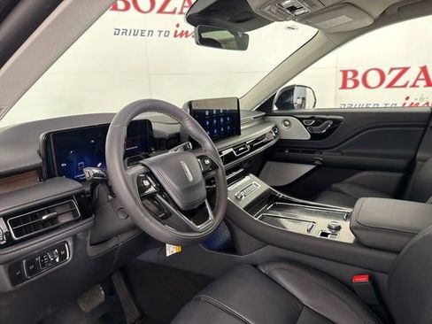New 2026 Lincoln Aviator Reserve w/ Luxury Package image 14