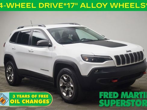 Used 2019 Jeep Cherokee Trailhawk w/ Cold Weather Group AWD/4WD image 1