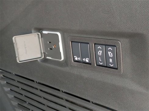 New 2026 Chevrolet Tahoe High Country image 36