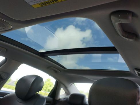 Used 2017 Genesis G80 3.8 w/ Option Group 02 image 27