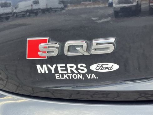 Used 2018 Audi SQ5 Premium Plus w/ Navigation Package image 10