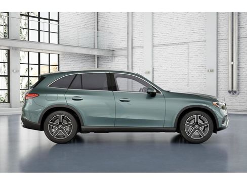 New 2026 Mercedes-Benz GLC 300 4MATIC image 2