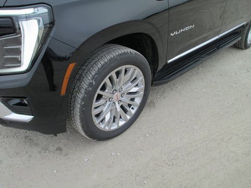New 2026 GMC Yukon XL Elevation w/ Elevation Premium Package image 10