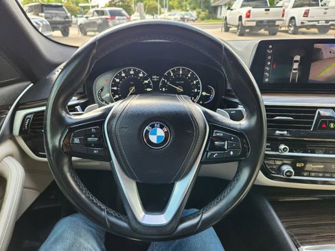 Used 2019 BMW 530i w/ Convenience Package RWD image 22