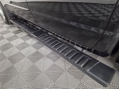 Certified 2023 RAM 1500 Big Horn image 24