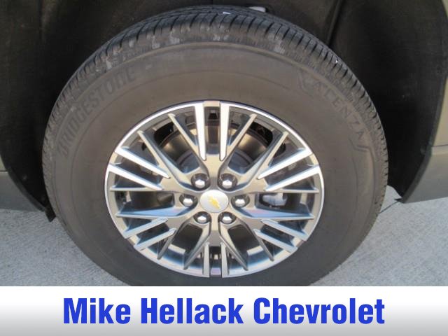 Used 2026 Chevrolet Traverse LT w/ Driver Confidence Package FWD image 6