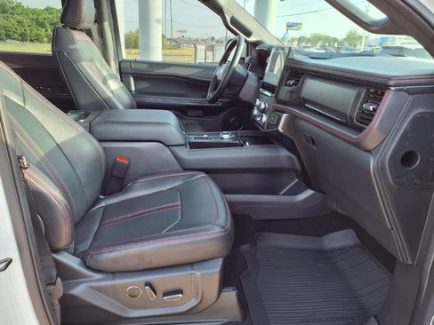 Used 2023 Ford Expedition Limited RWD image 20