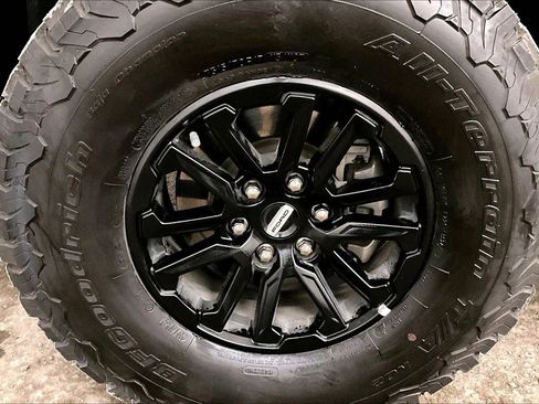 Certified 2025 Ford F150 Raptor image 8