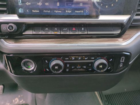 Certified 2023 Chevrolet Silverado 1500 LT image 11