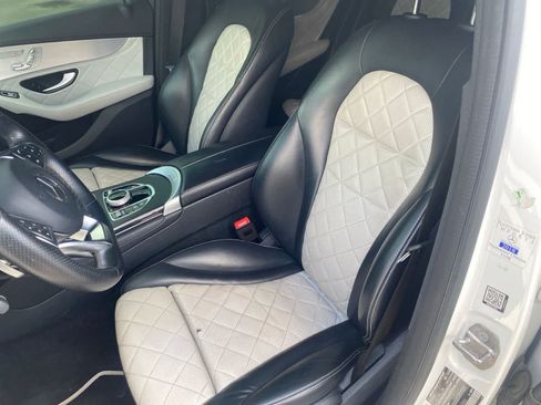 Used 2019 Mercedes-Benz GLC 300 4MATIC Coupe image 11