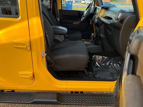 Used 2015 Jeep Wrangler Unlimited Sport w/ Quick Order Package 24S image 25