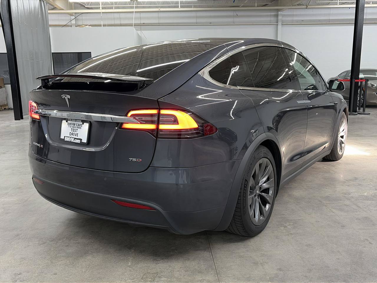 Used 2018 Tesla Model X 75D AWD/4WD image 7