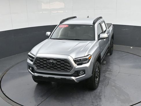 Used 2022 Toyota Tacoma TRD Off-Road image 44