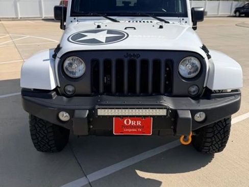 Used 2018 Jeep Wrangler Sport AWD/4WD image 13