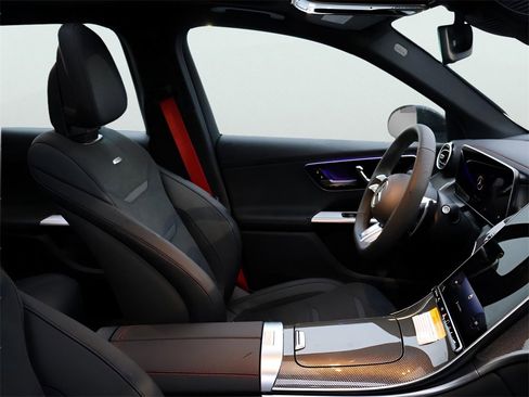 New 2026 Mercedes-Benz GLC 43 AMG 4MATIC image 8