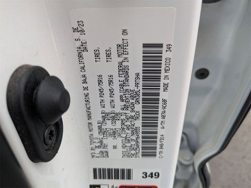 Used 2023 Toyota Tacoma SR image 31