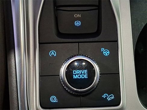 Used 2020 Ford Explorer Platinum image 27