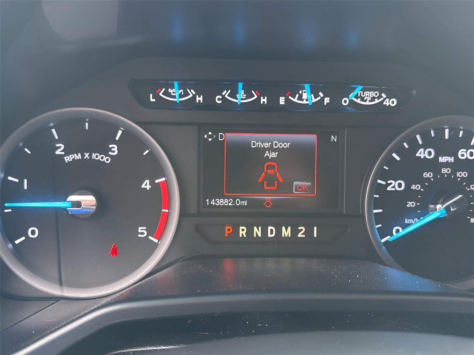 Used 2017 Ford F250 XLT w/ XLT Premium Package AWD/4WD image 2