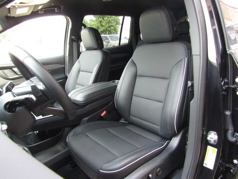 Used 2026 Buick Enclave Preferred AWD/4WD image 25