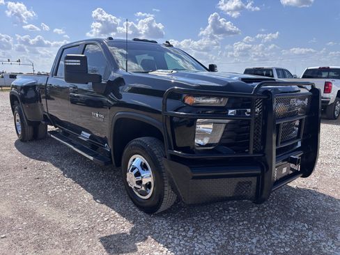Used 2025 Chevrolet Silverado 3500 LT w/ Texas Edition AWD/4WD image 8