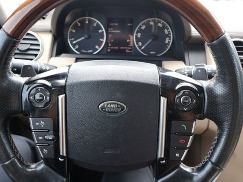 Used 2016 Land Rover LR4 HSE Silver Edition AWD/4WD image 22