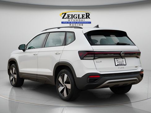 Used 2025 Volkswagen Taos S AWD/4WD image 5