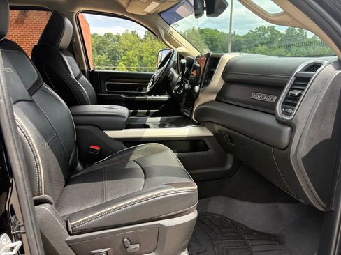 Used 2022 RAM 3500 Laramie AWD/4WD image 32