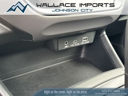 Used 2026 Subaru Crosstrek 2.5i Premium AWD/4WD image 18