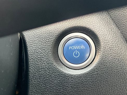 Used 2020 Toyota Corolla LE image 23