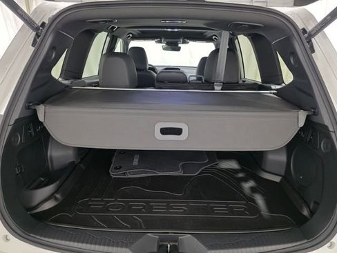 Certified 2025 Subaru Forester Limited w/ Popular Package image 38