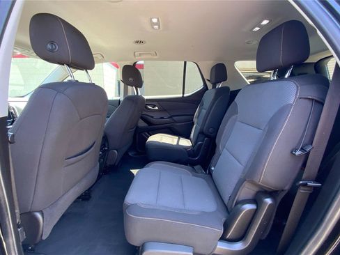 Used 2021 Chevrolet Traverse LT AWD/4WD image 11