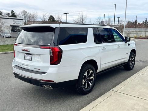 New 2026 GMC Yukon XL AT4 Ultimate AWD/4WD image 5