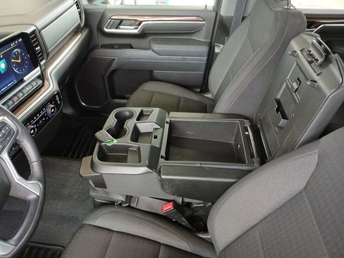 Certified 2025 Chevrolet Silverado 2500 LT w/ Convenience Package AWD/4WD image 25