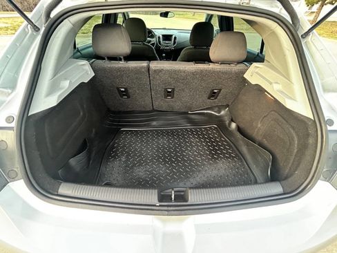 Used 2019 Chevrolet Cruze LT w/ Convenience Package image 11