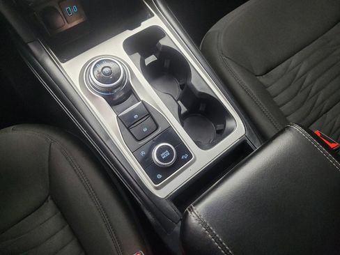 Used 2020 Ford Explorer XLT w/ Comfort Package AWD/4WD image 26