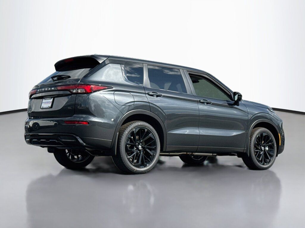 New 2026 Nissan Rogue SL AWD/4WD image 2